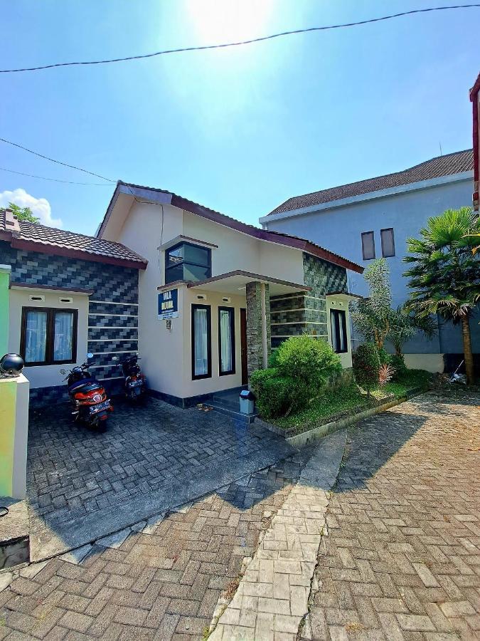Villa Petit Tour Batu  Luaran gambar